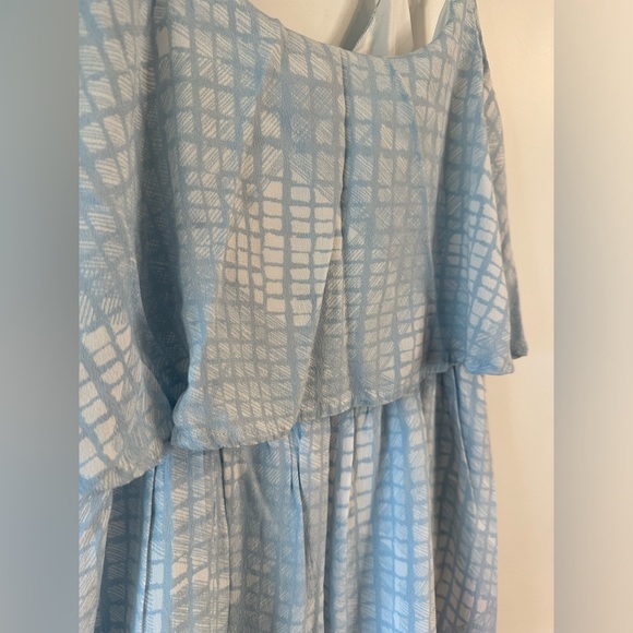 CUPCAKES & CASHMERE DRESS - Picture 3 of 9